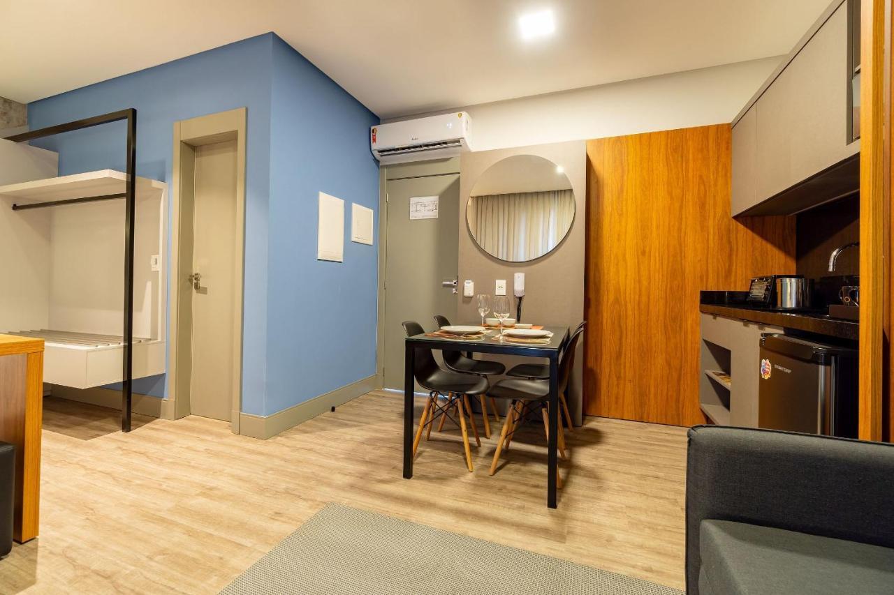 Aion Suites 103 - Compacto E Luxuoso Loft - Rooftop Com Piscina E Academia - A Poucos Passos Da Praia บอมบินญัส ภายนอก รูปภาพ