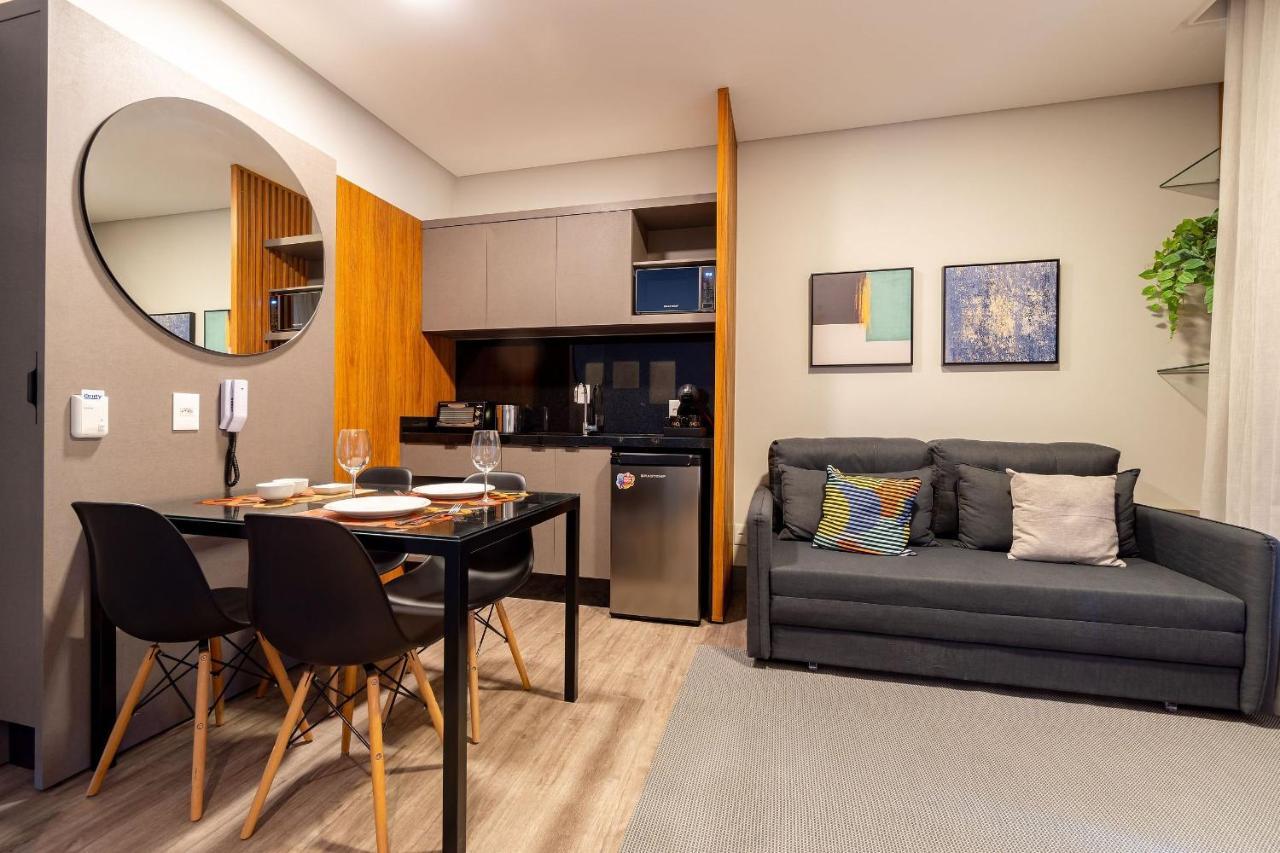 Aion Suites 103 - Compacto E Luxuoso Loft - Rooftop Com Piscina E Academia - A Poucos Passos Da Praia บอมบินญัส ภายนอก รูปภาพ