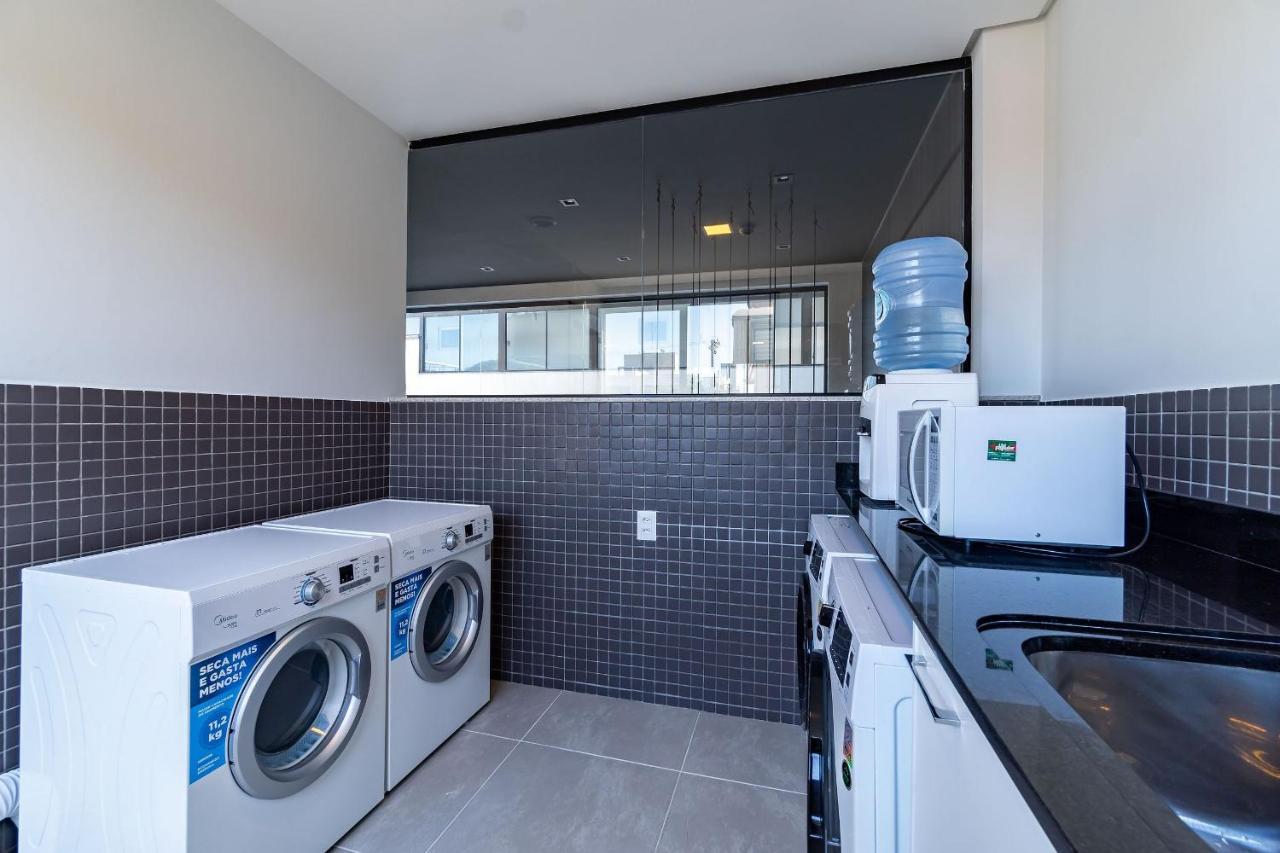 Aion Suites 103 - Compacto E Luxuoso Loft - Rooftop Com Piscina E Academia - A Poucos Passos Da Praia บอมบินญัส ภายนอก รูปภาพ